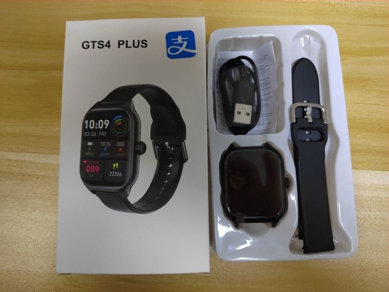 GTS4 Okosóra Bluetooth-hívásokkal, szívritmus-, vérnyomás- és vér oxigén-szint mérésével, alvásfigyeléssel, SOS értesítésekkel, sportos óra