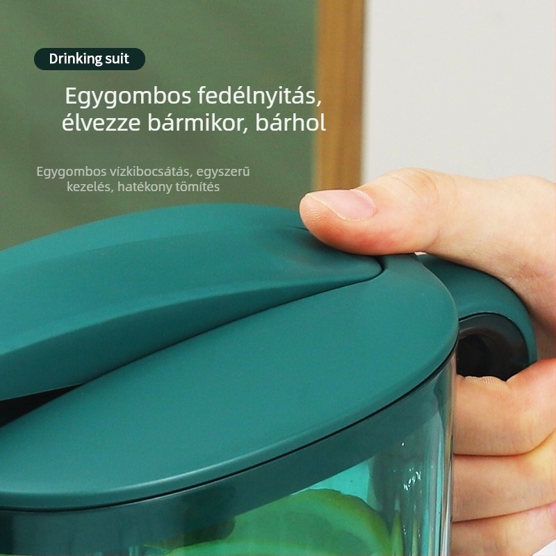 Műanyag italkészlet teáskannával, átlátszó hidegvíz-palackkal, pohárral és tálcával, ivóeszközök gyümölcsteához