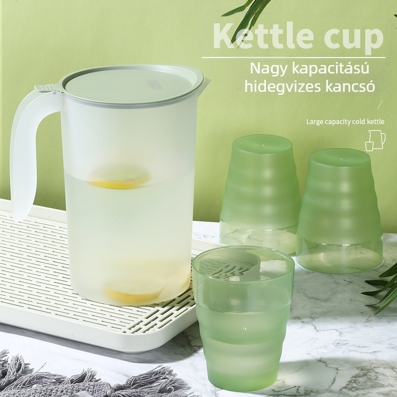 Műanyagból készült, nagy kapacitású hidegvíz-kanna és pohár készlet mérőskálával