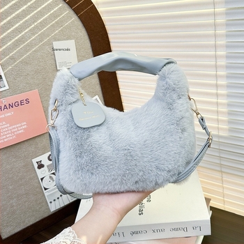 Magas minőségű plüss női kézitáska, kis négyzet alakú, crossbody, őszi-téli trend.