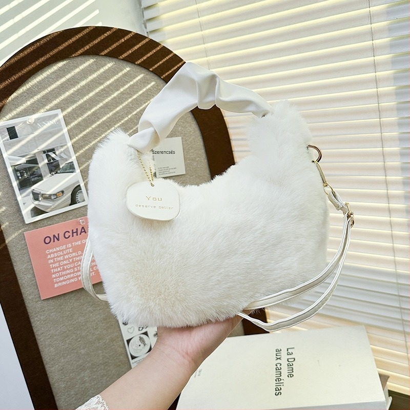 Magas minőségű plüss női kézitáska, kis négyzet alakú, crossbody, őszi-téli trend.