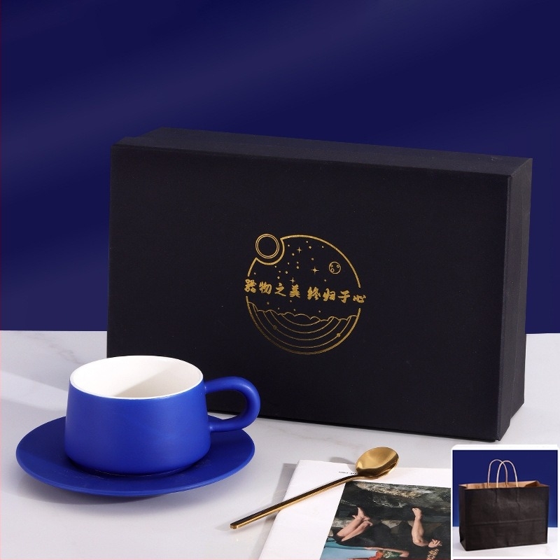 Klein blue kávéscsésze és alátét készlet, kiváló minőségű kerámia, könnyed lux stílus iroda és délutáni teázáshoz