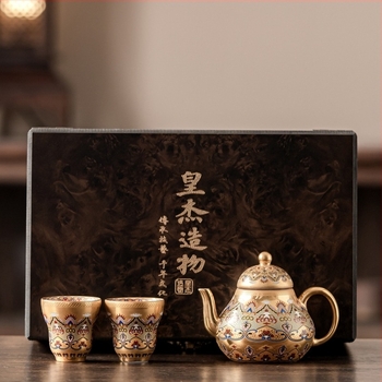 Aranyozott teáskészlet a Tiltott Város Dunhuang-stílusában — egy teáskanna és két csésze ajándékdobozban