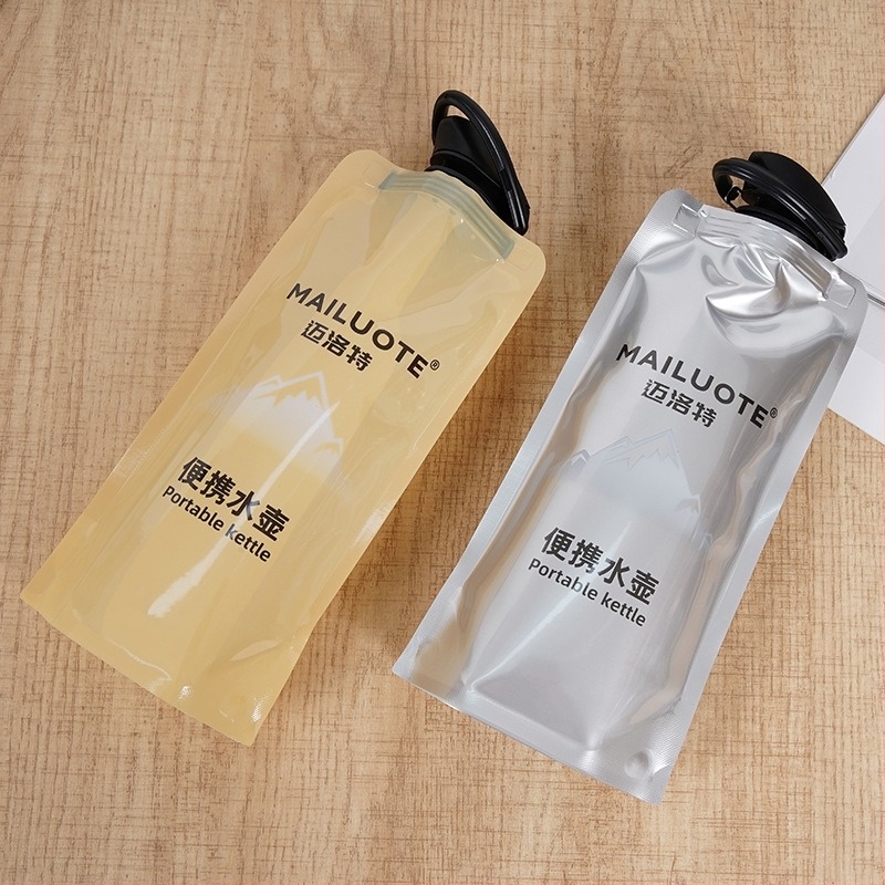 PE anyagú hajtogatható víztároló zsák kültéri sportokra, kerékpározás és hegymászás, 650–700 ml