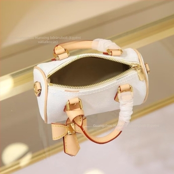 Takashi Murakami x nanoSPEEDY: Fehér tri-színű párnatáska vállon vagy crossbody