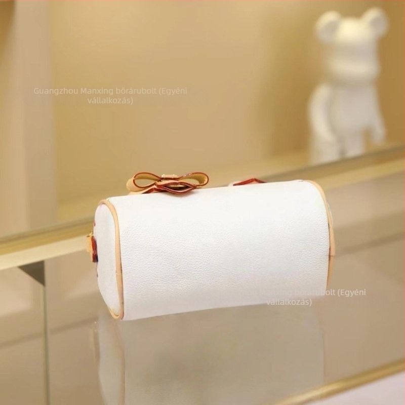 Takashi Murakami x nanoSPEEDY: Fehér tri-színű párnatáska vállon vagy crossbody