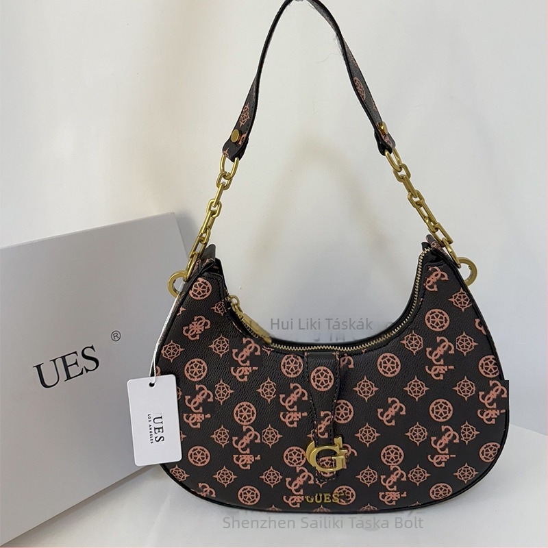 Denim félhold alakú táska láncos mintával, átvethető vállon (crossbody) nőknek