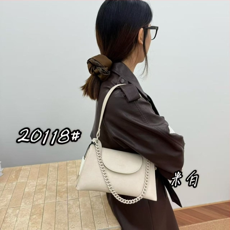 Hónalj alatti láncos táska, női francia stílusú divat táska, 2026 tavasz, különleges, kiváló minőség, crossbody, mini méret