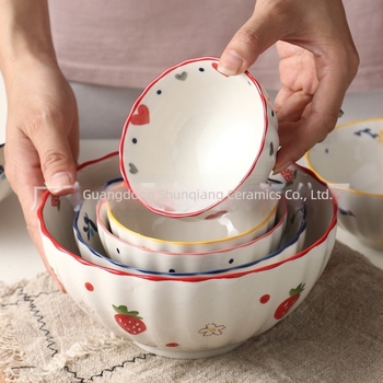 Porcelános tál, vintage vidéki stílus, eper motívummal, kreatív és aranyos dizájn, nagy kapacitású