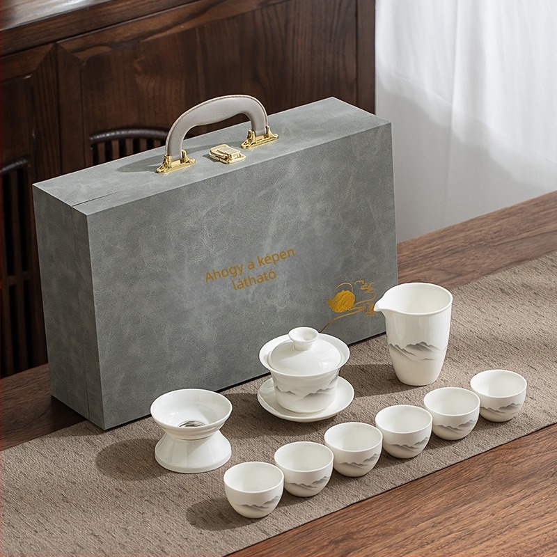 Kung fu teáskészlet fehér jade porcelánból, Dehua fehér porcelán, ajándékdobozzal, gaiwan és teáskanna, kék-fehér porcelán