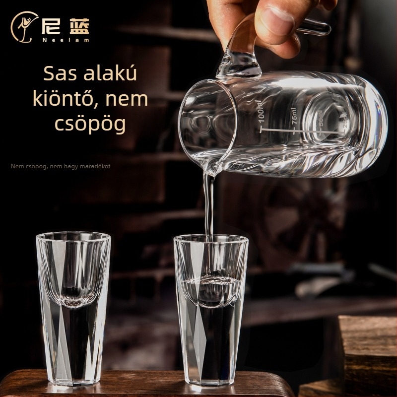 Kristály italos pohárkészlet decanterrel és 10 ml-es mini poharakkal – otthoni bár ajándékdoboz