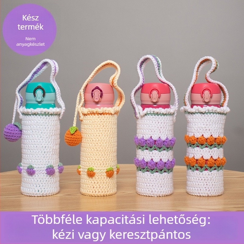 Horgolt gyapjú pohárkímélő diagonális vállpánttal, kézzel készült