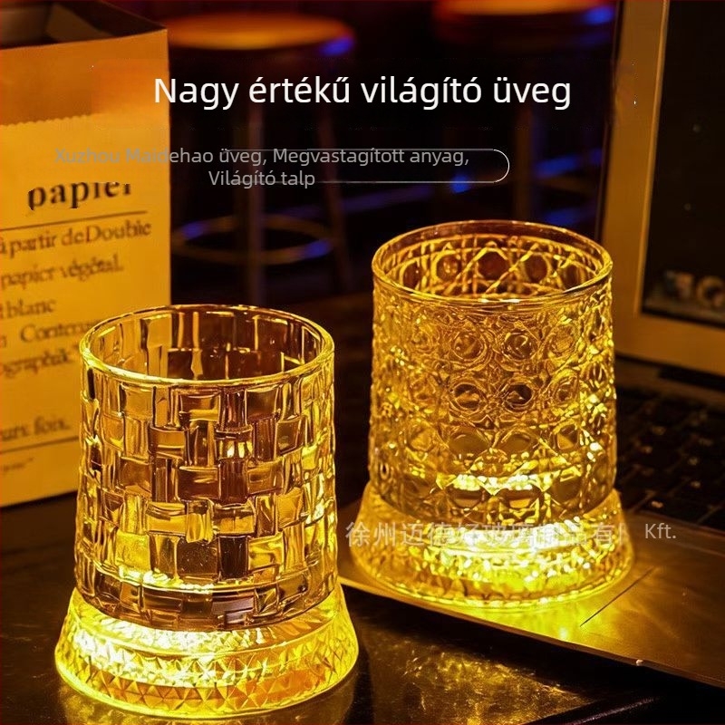 Forgó whisky pohár készlet – felújított, luxus otthoni használatra