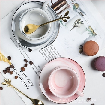 Mini porcelán kávéscsésze és alátét készlet, nordic stílus, márvány mintázat, elegáns dizájn