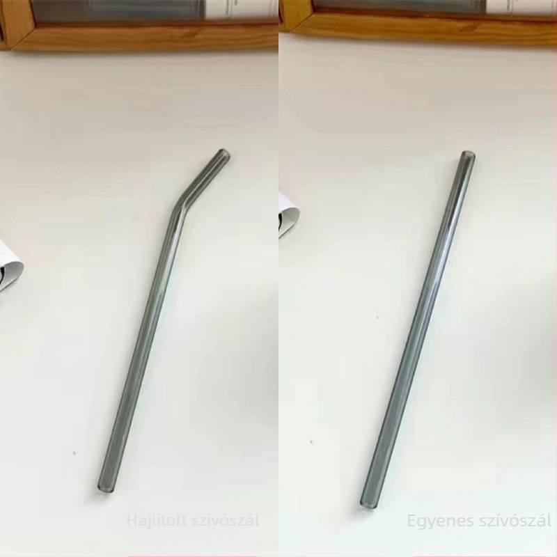 Üvegszívószálak és színes poharak üvegcső kiegészítőkkel, otthoni használatra