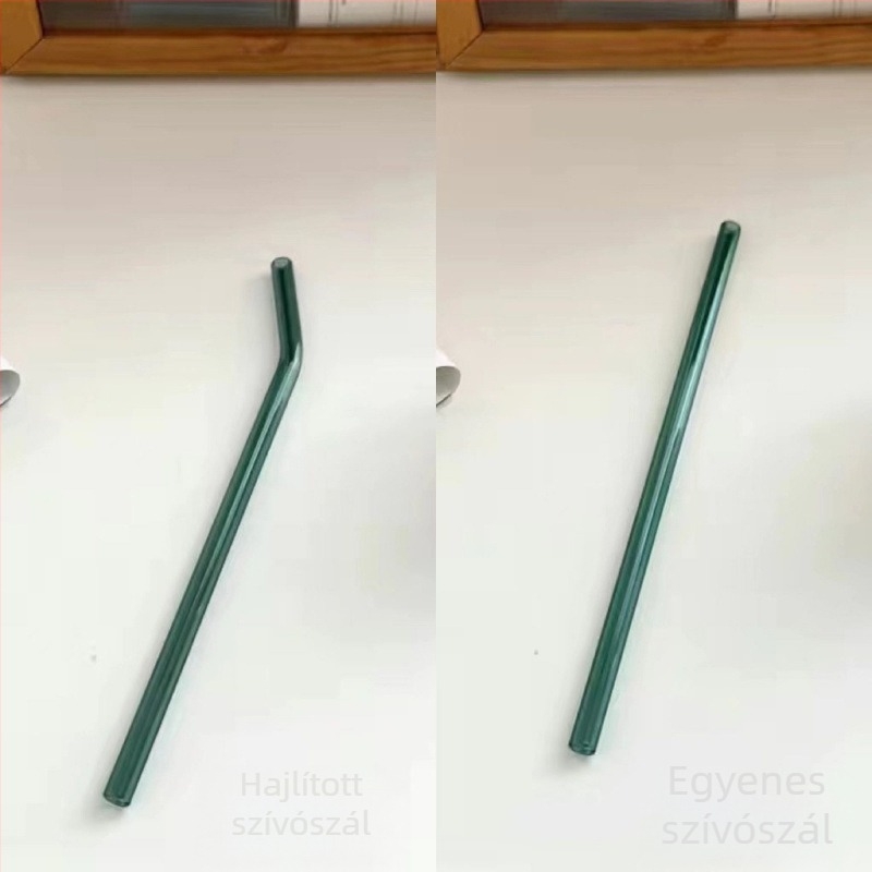 Üvegszívószálak és színes poharak üvegcső kiegészítőkkel, otthoni használatra