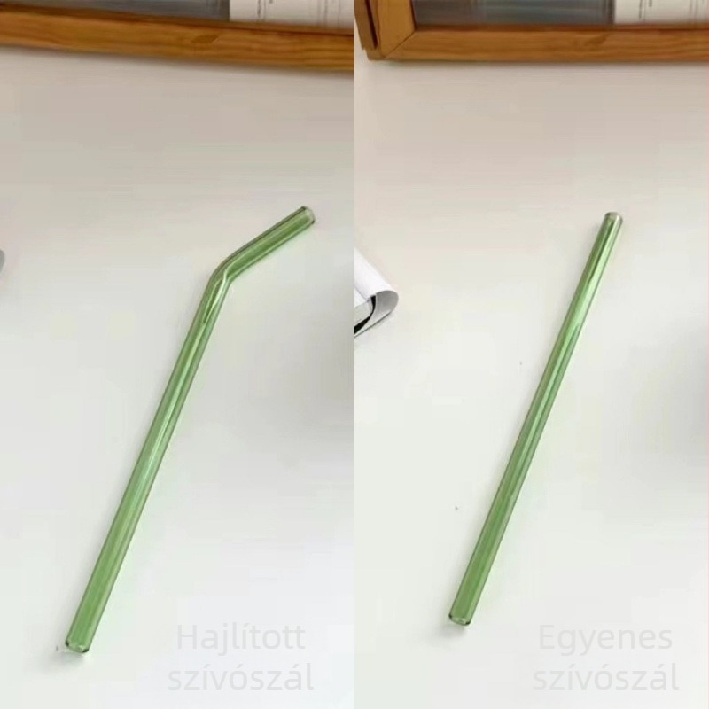 Üvegszívószálak és színes poharak üvegcső kiegészítőkkel, otthoni használatra