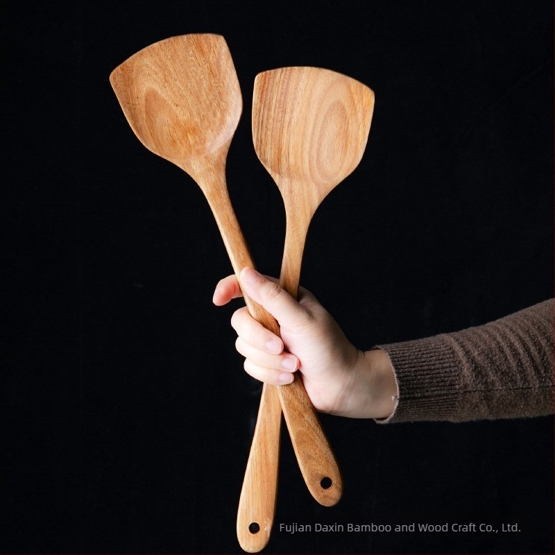 Hosszú nyelű fa spatula tapadásmentes serpenyőkhez – konyhai eszköz égési sérülések elleni védelemmel