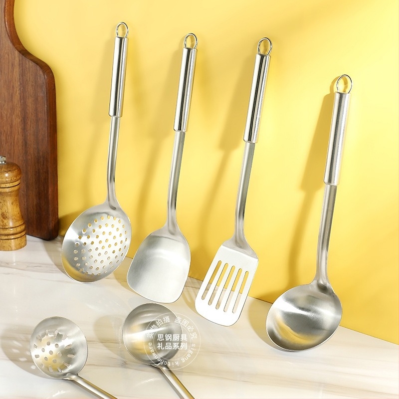 7 részes rozsdamentes acél konyhai eszköz készlet spatulákkal és kanalakkal
