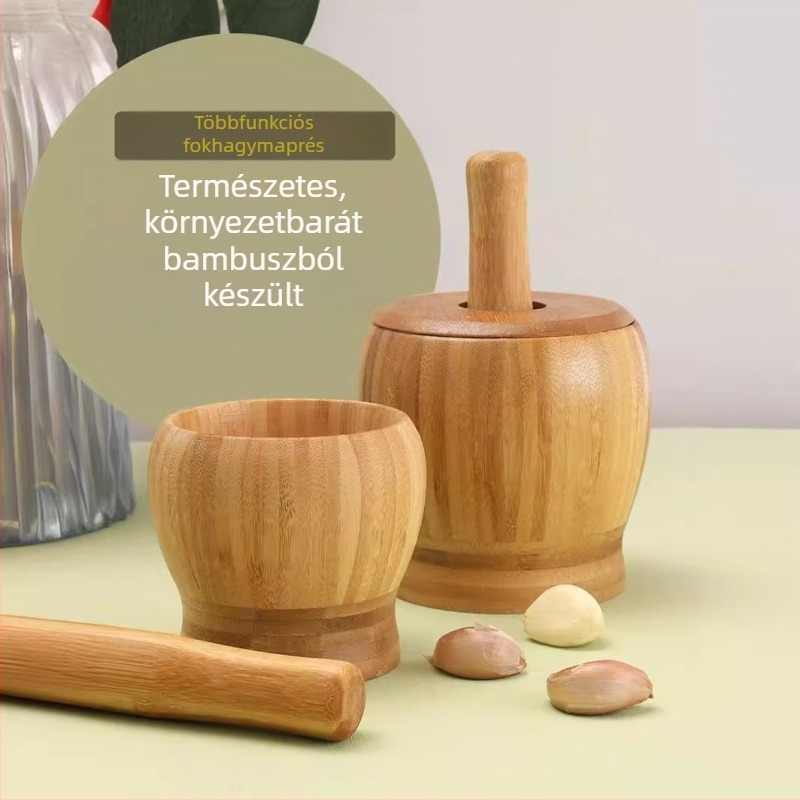 Kézi fokhagymamorzsár bambuszból és fából