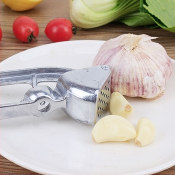 Aláumịnium ötvözetű fokhagymaprés, kézi zúzó és hámozó eszköz, 16,5×6,2 cm