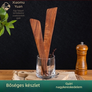 Faanyagú, nemtapadós serpenyő-spatula, magas hőállóságú, háromszög alakú kialakítás, otthoni használatra