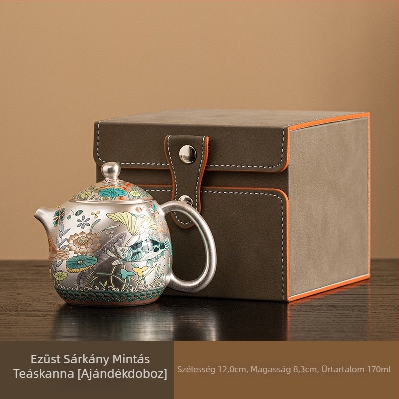 Kung Fu teáskészlet ezüstös bevonattal, mintázat: lótusz, hal és algák; ezüst teáskanna és ezüst bögrék, porcelán teáscsészék és porcelán tálca, prémium ajándéktok