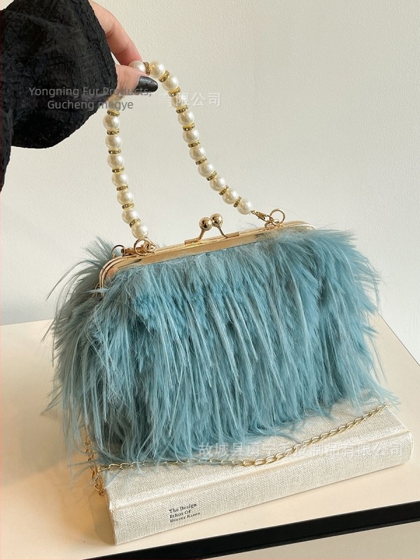 Plüss női crossbody táska bojtokkal és gyöngylánccal, tündér-stílusú