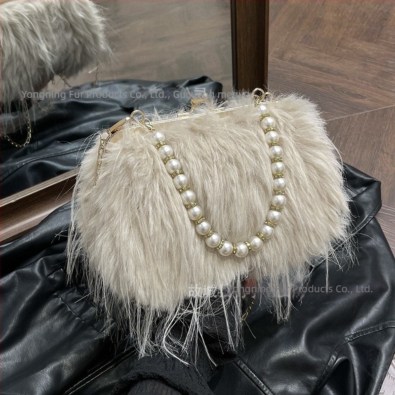 Plüss női crossbody táska bojtokkal és gyöngylánccal, tündér-stílusú