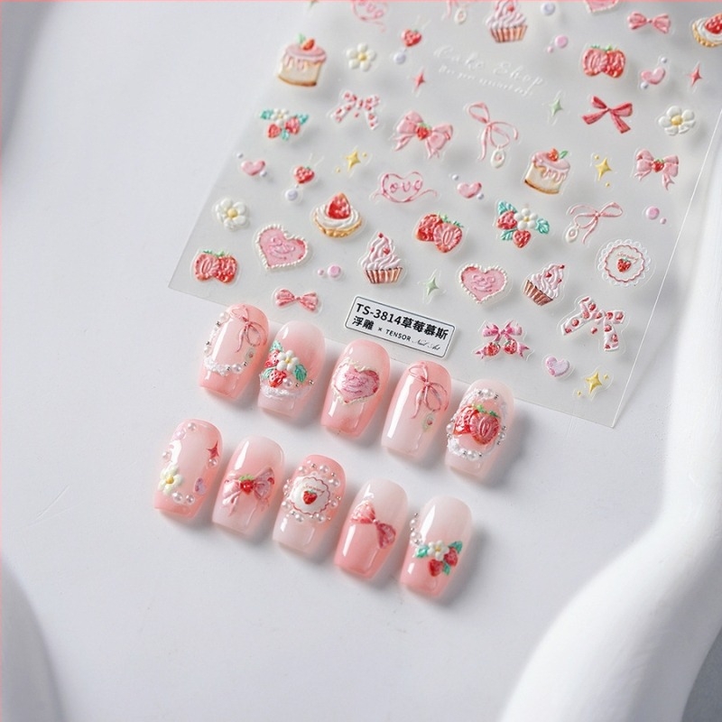 Iron Sweet Girl stílusú körömdíszítő matrica, eper mousse motívumokkal, masni, szív és torta – Ts3814