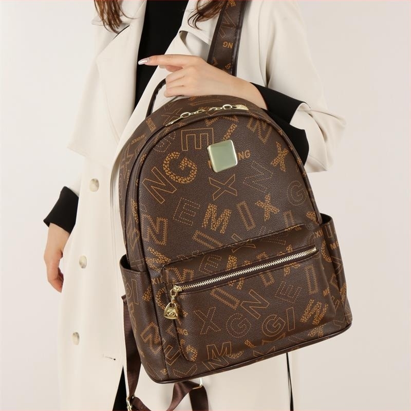 Uniszex nagy kapacitású PU hátizsák, 20–35L, vízálló, 14 hüvelykes laptophoz, japán stílusú, hétköznapi campus használatra, betűs mintázat