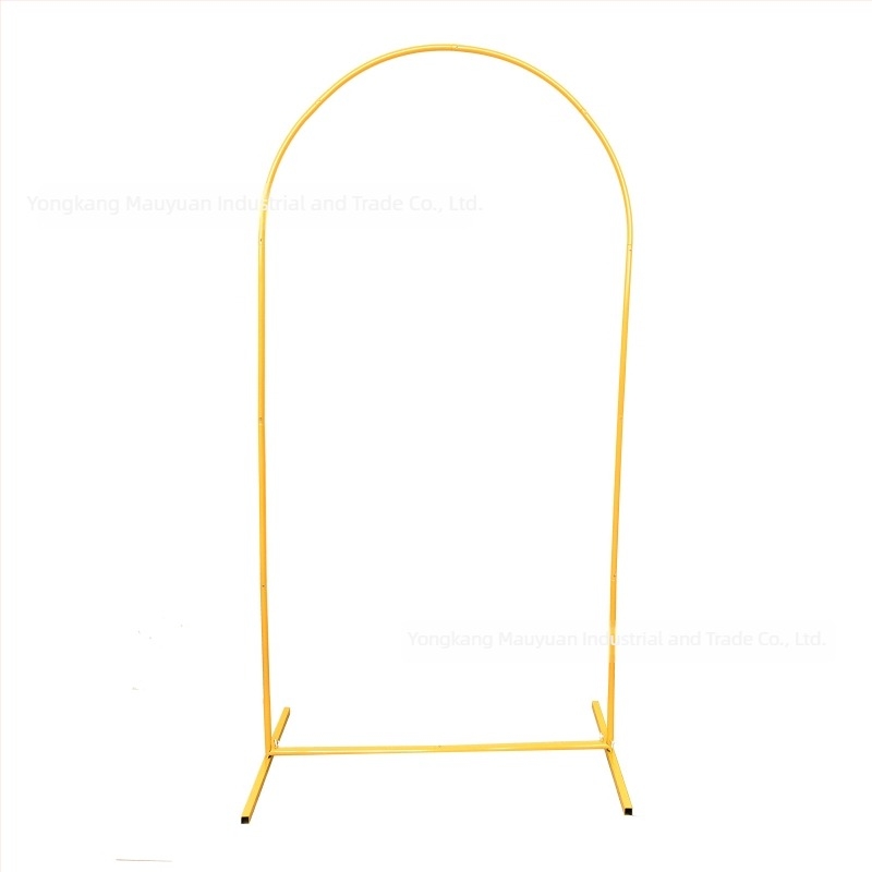 Kovácsoltvas ívelt hátteretartó esküvőkhöz, erdőstílusú díszkeret, fekete, 120×200 cm