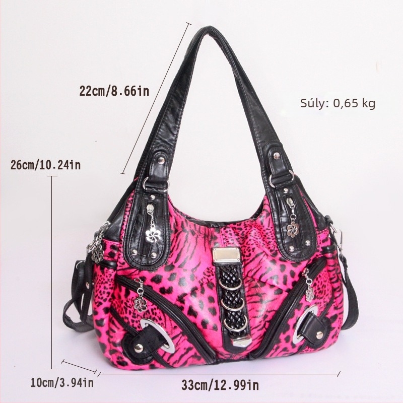 Válltáska mosott bőrhatású, leopárd mintával és szegecses részletekkel, divatos crossbody, közepes méret, dumpling-formájú