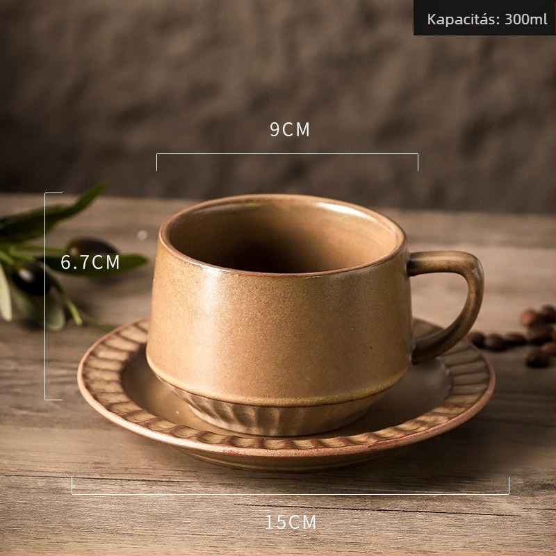Retro kerámia kávéscsésze alátéttel — luxus érzet és finom dizájn személyes használatra