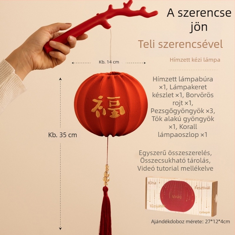 2026-os új modellű szövetes lámpás Ló éve hímzéssel, kínai stílusú palotai lámpás, gyerekek által készített dekoráció