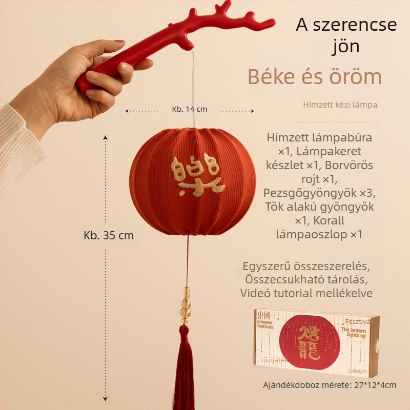 2026-os új modellű szövetes lámpás Ló éve hímzéssel, kínai stílusú palotai lámpás, gyerekek által készített dekoráció