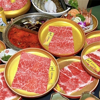Japán stílusú Sukiyaki Wagyu tányér forró fazékhoz, aranyszínű kör alakú lapos tányér, barbecue marhahús tál, büfé tál, sashimi jéglemez, kereskedelmi használatra