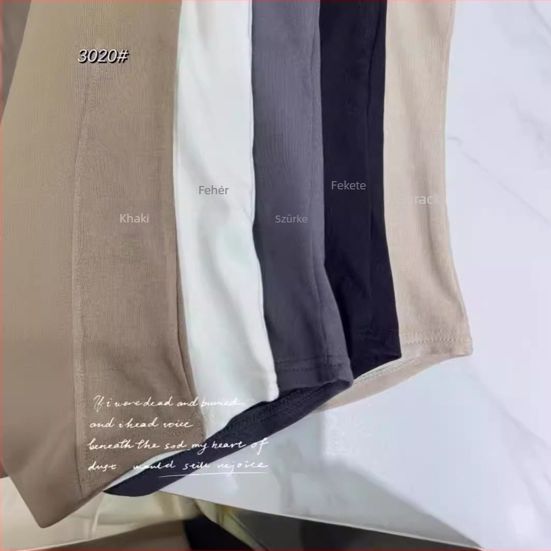 Női U-nyakú rövid ujjú T-shirt halcsont mintával, karcsúsított szabás, hangsúlyos dekoltázs