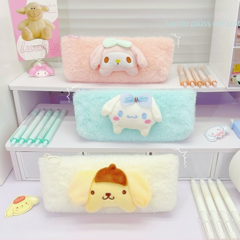 Plüss aranyos tolltartó Sanrio Cinnamorollal – japán stílusú, minimalist dizájn rajzfilm-lány motívummal