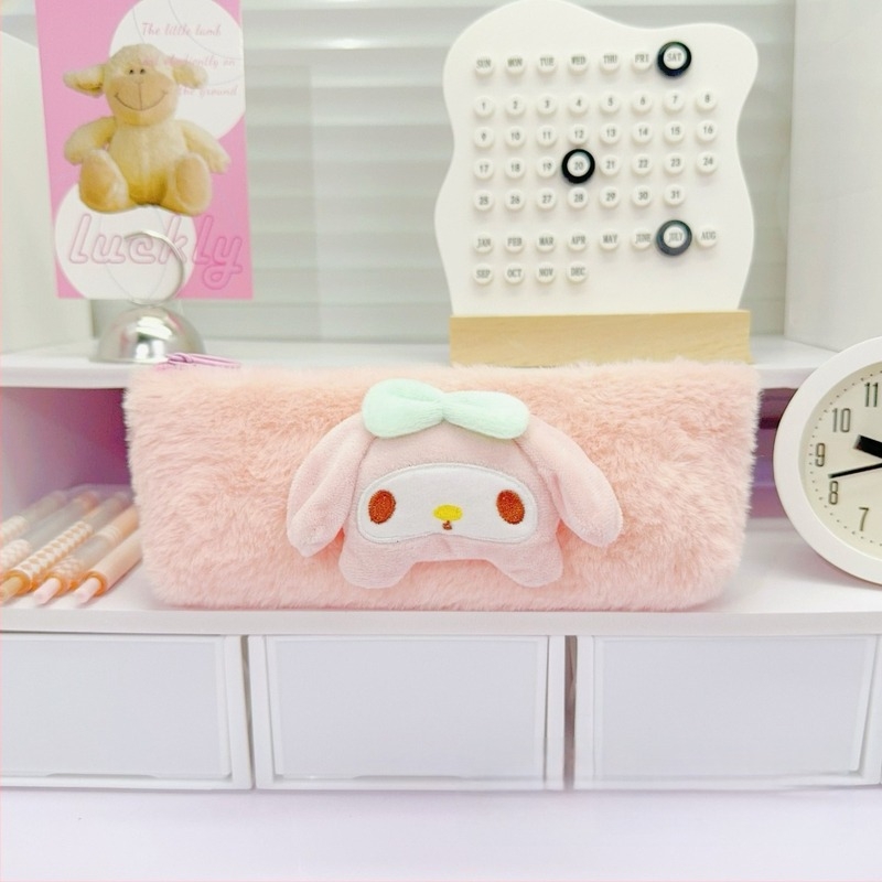 Plüss aranyos tolltartó Sanrio Cinnamorollal – japán stílusú, minimalist dizájn rajzfilm-lány motívummal