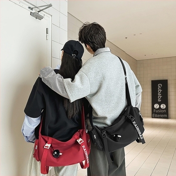 Harajuku sokoldalú, nagy kapacitású crossbody táska férfiak és nők számára, utazásokhoz pároknak, japán stílus, sportos mindennapokra
