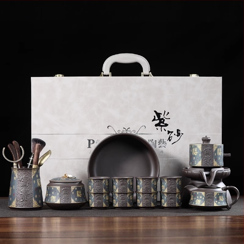 Gongfu teáskészlet lila agyag teáskannával és kőőrlős kivitelű teáskészlettel, kerámiatálca a csomag része, modern minimalist dizájn