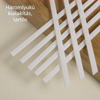 Egyszer használatos fehér műanyag szívószál és keverő forró italokhoz és tej-teához, hegyes vég, vékony cső