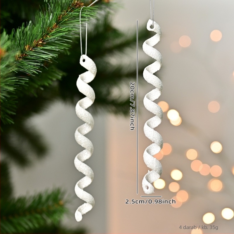 Karácsonyi függő díszek: jégcsíkok, jégkúpok, jégcsapok és hópelyhek