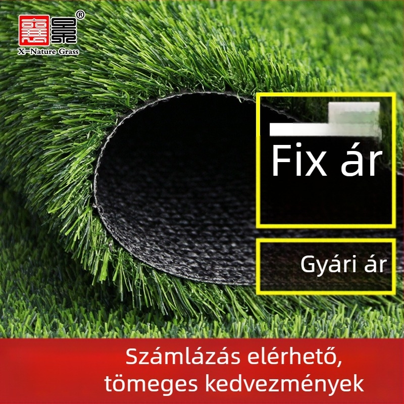 Műfüves futballpálya és óvodai játszótér, külső műfű, zöld dekoratív kerítés