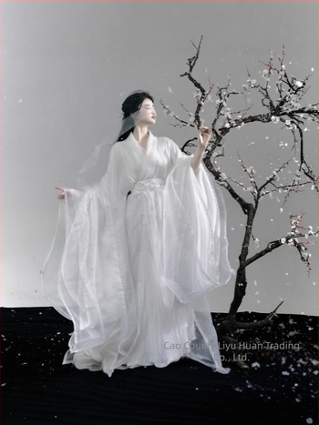 Hanfu elegáns hosszú köntös hímzett, széles ujjak, kettős gallér, jacquard motívum szilvavirág