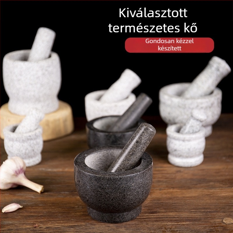 Természetes kőből készült fokhagyma mozsár és törő, fokhagymapucolóval és őrlővel, konyhai használatra