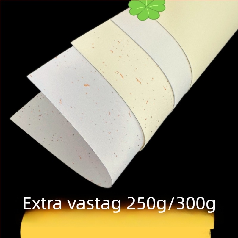 Üres, kézzel festett naplókártya utazási pecsét motívummal, 15x10 cm, arany csillámos kartonon (A5/A6 méretek).