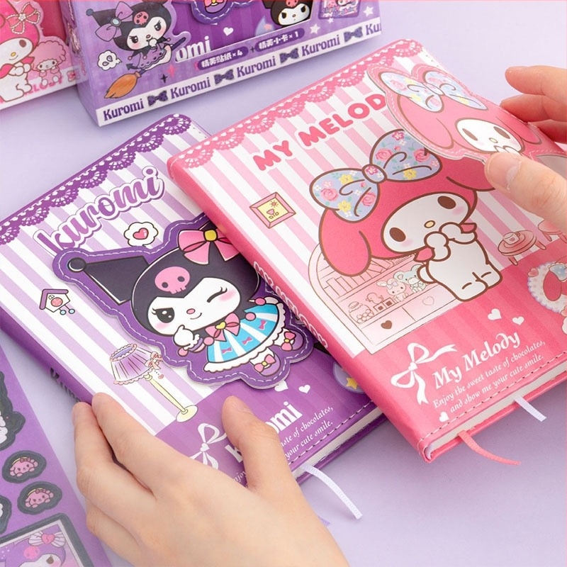 Új Kulomi bőrhatású notesz mágneszárral, Sanrio My Melody ajándékcsomag matricákkal