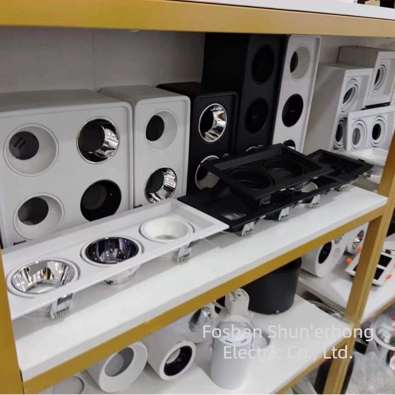 GU10 felületre szerelt downlight, 1/2/3 fej, négyzetes vagy kerek hátsó rögzítésű lámpatest